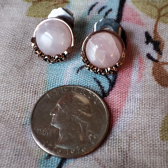 Rose Gold Coppery Rose Quartz Medallion Necklace and Earrings Set Unsigned EUC - Picture 11 of 15